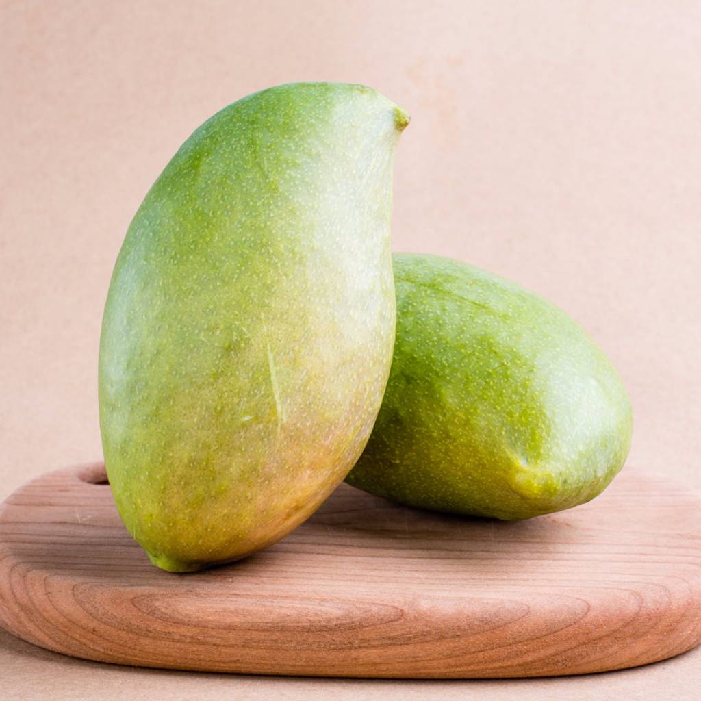 缅甸进口鹰嘴芒果新鲜包邮非大小青芒玉芒凯特芒果